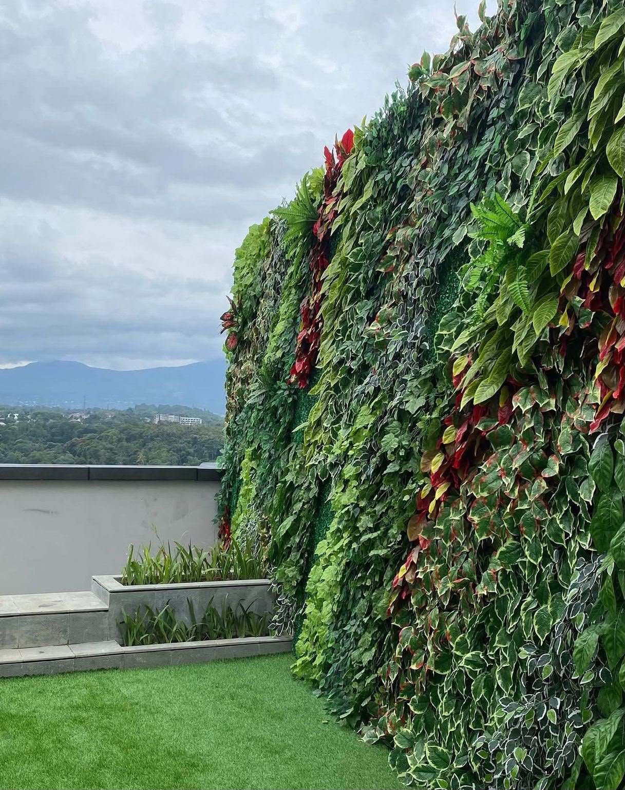 Proyek Vertical Garden Verdena